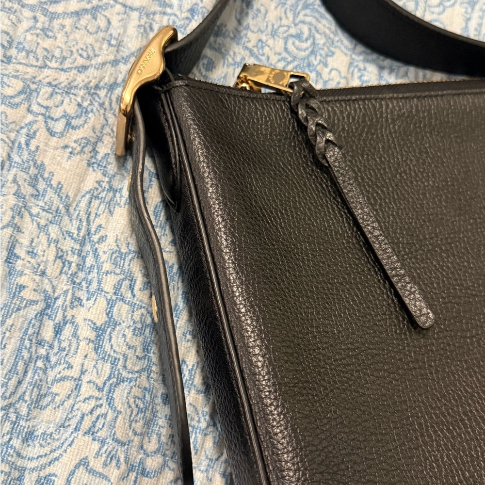 Coach Val Duffle Purse View 4